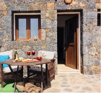 Lovely Cottage La Oliva Exterior photo